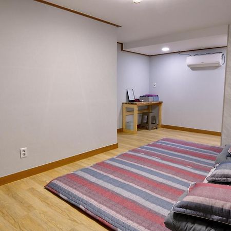 Guma Modern Hanokstay Тэгу Экстерьер фото