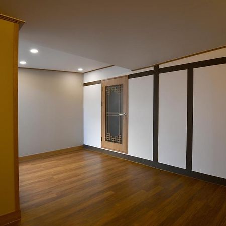 Guma Modern Hanokstay Тэгу Экстерьер фото